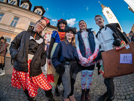 Kamniški karneval navdušil z barvito povorko (14)